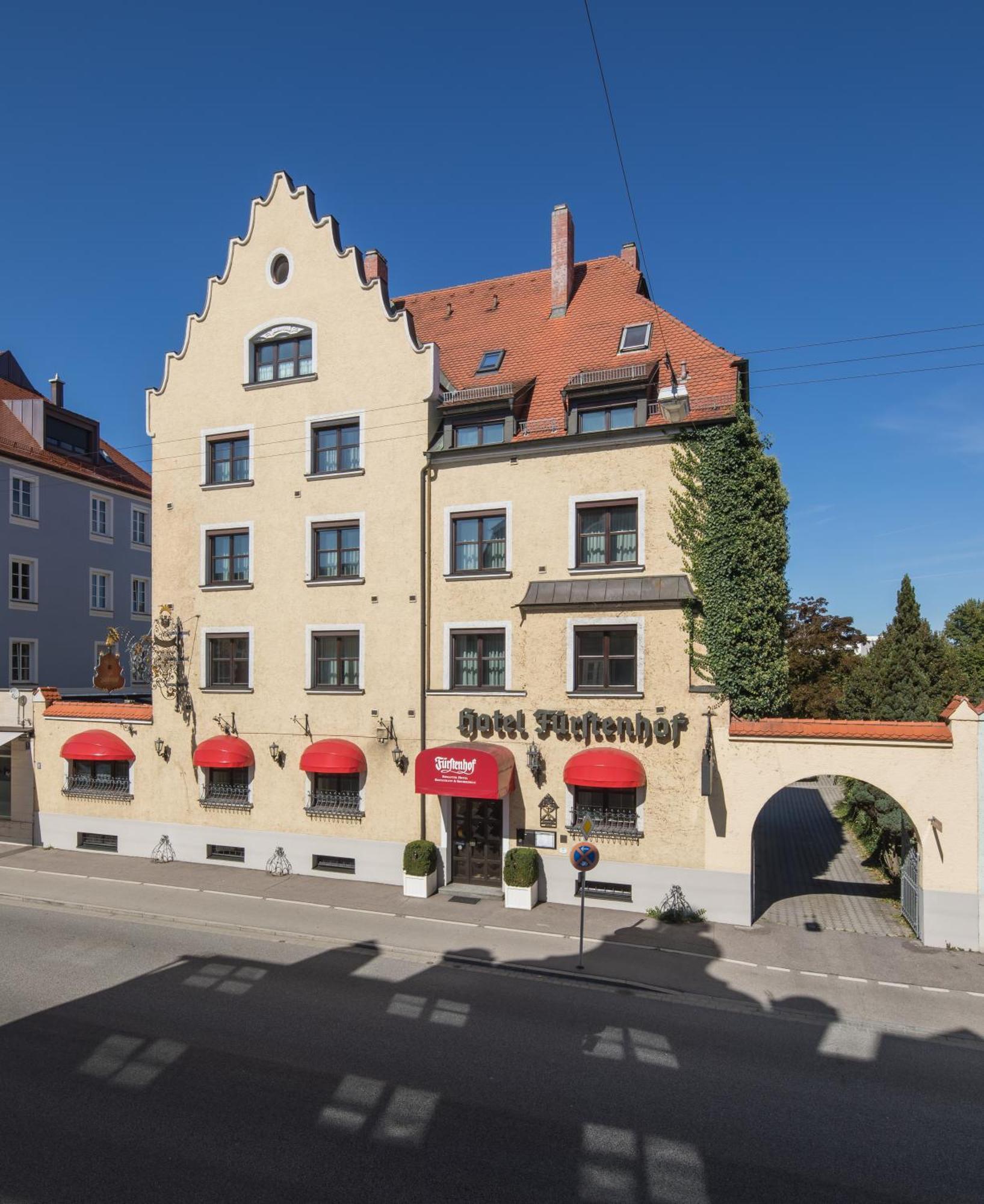 Romantik Hotel Fuerstenhof Landshut Exterior photo