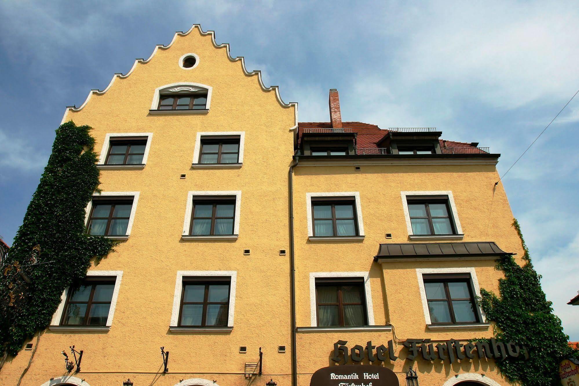 Romantik Hotel Fuerstenhof Landshut Exterior photo